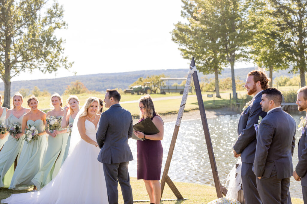 Candid moments at the altar