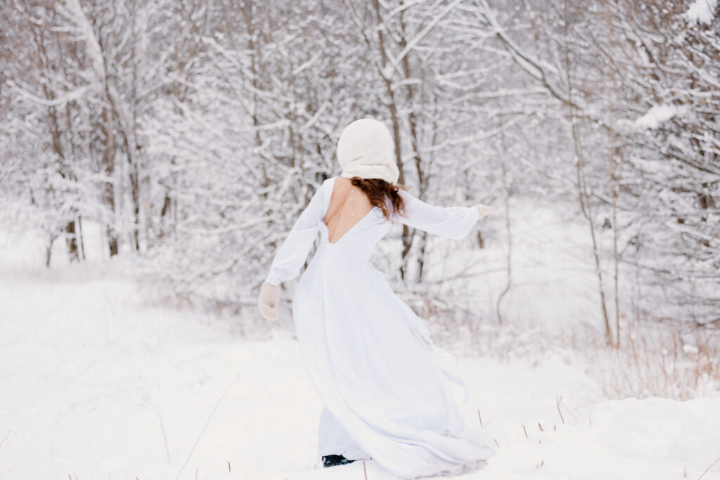 Snowy Vermont wedding, Vermont winter wedding. New England film wedding photographers, Super 8 film wedding, Snowy wedding photography, Vermont wedding inspiration