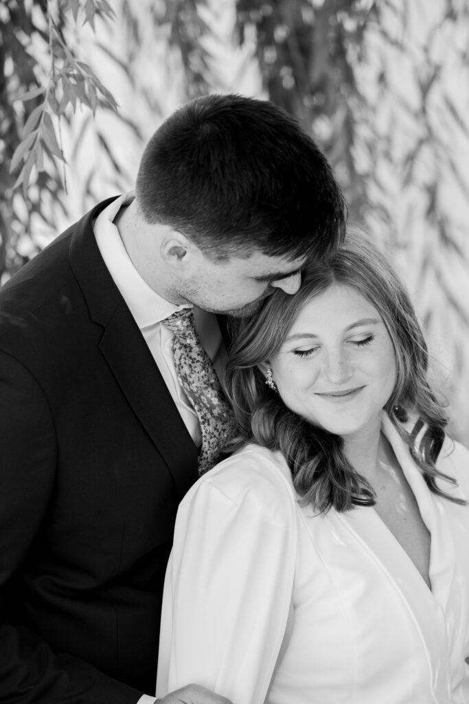 Couple elopes in the Boston commons