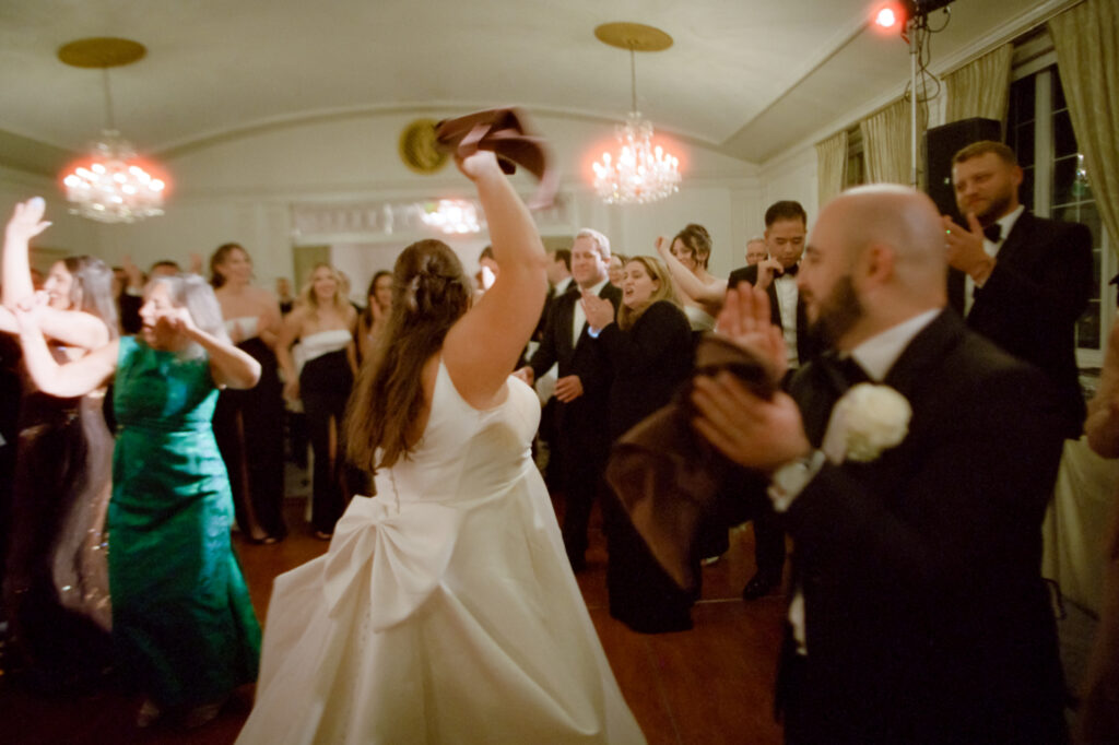 jewish wedding ceremony tradition